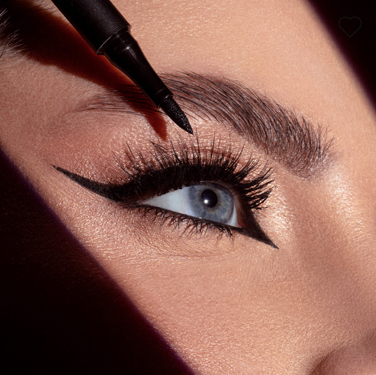 ICONIC INK• Eye-liner h24 in 3 colori