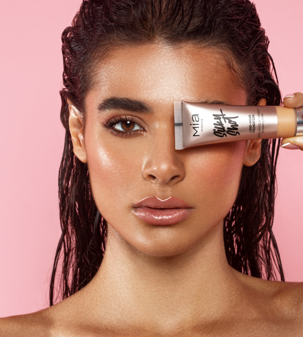SILKY SHOT FOUNDATION
01W